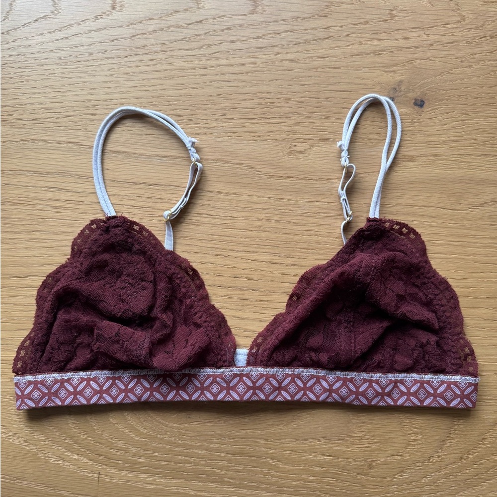 Urban Outfitters Maroon Lace Bralette | Medium